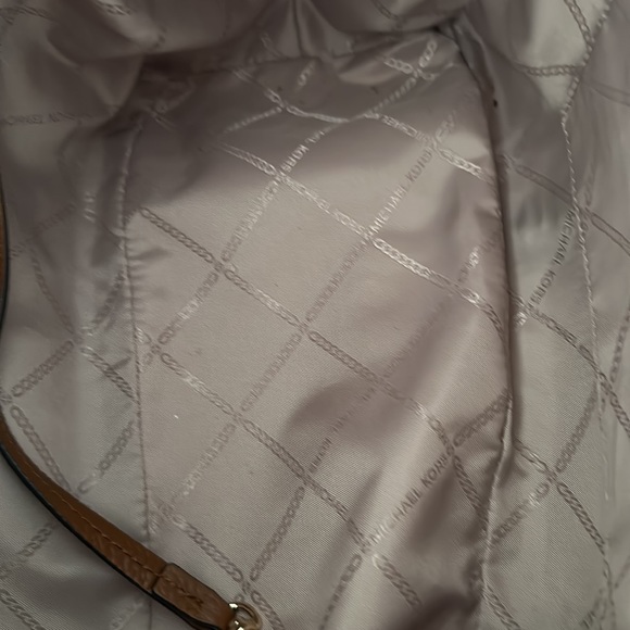 Immaculate Michael Kors bowler bag brown/tan pebbled  leather. This bag is BNWT - Picture 7 of 7